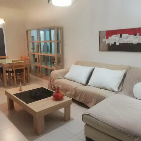 홈스테이 Modern Bedroom In In Central Area